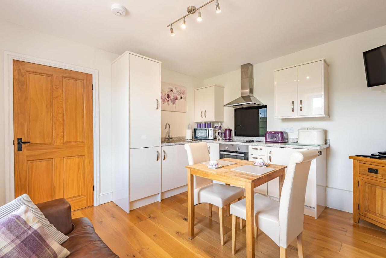 Vila Waedog Bach Llanfor Exteriér fotografie