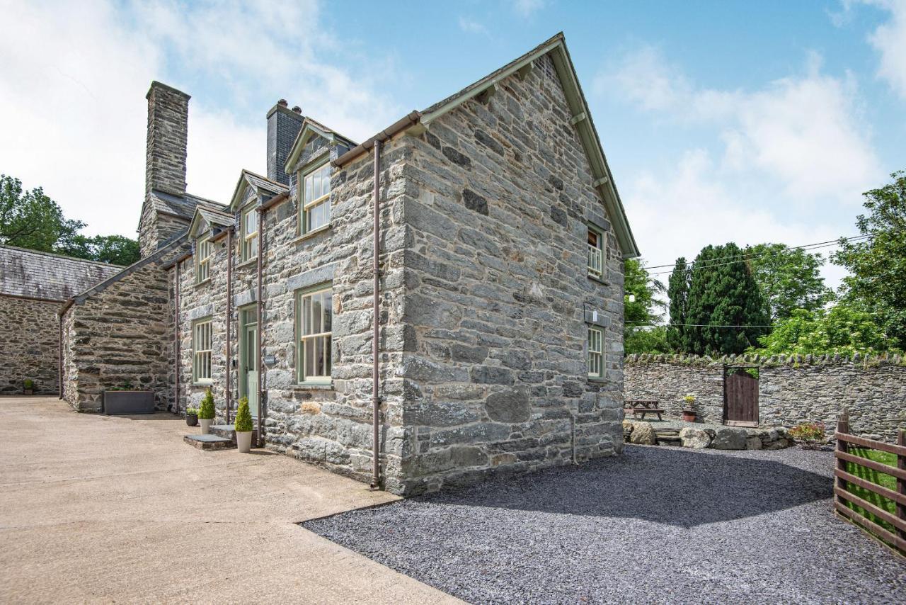 Vila Waedog Bach Llanfor Exteriér fotografie